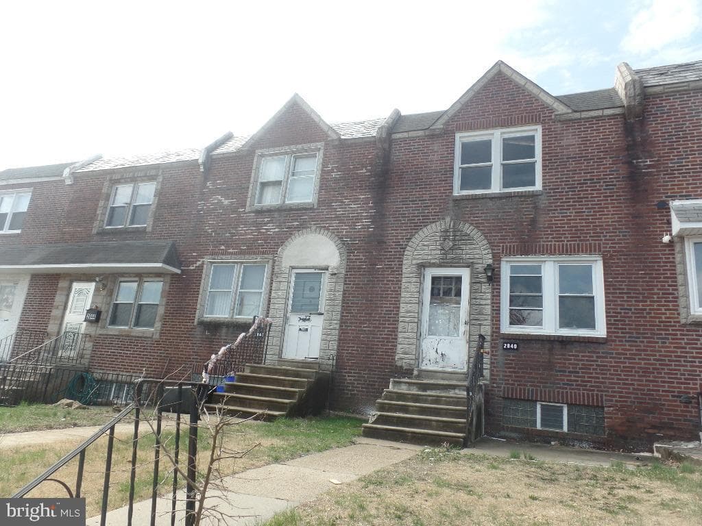 2840 Fanshawe Street photo 3