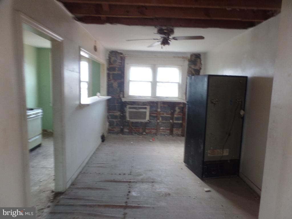 2840 Fanshawe Street photo 6