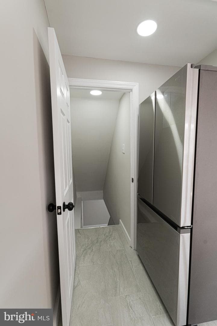 2040 Devereaux Avenue photo 12