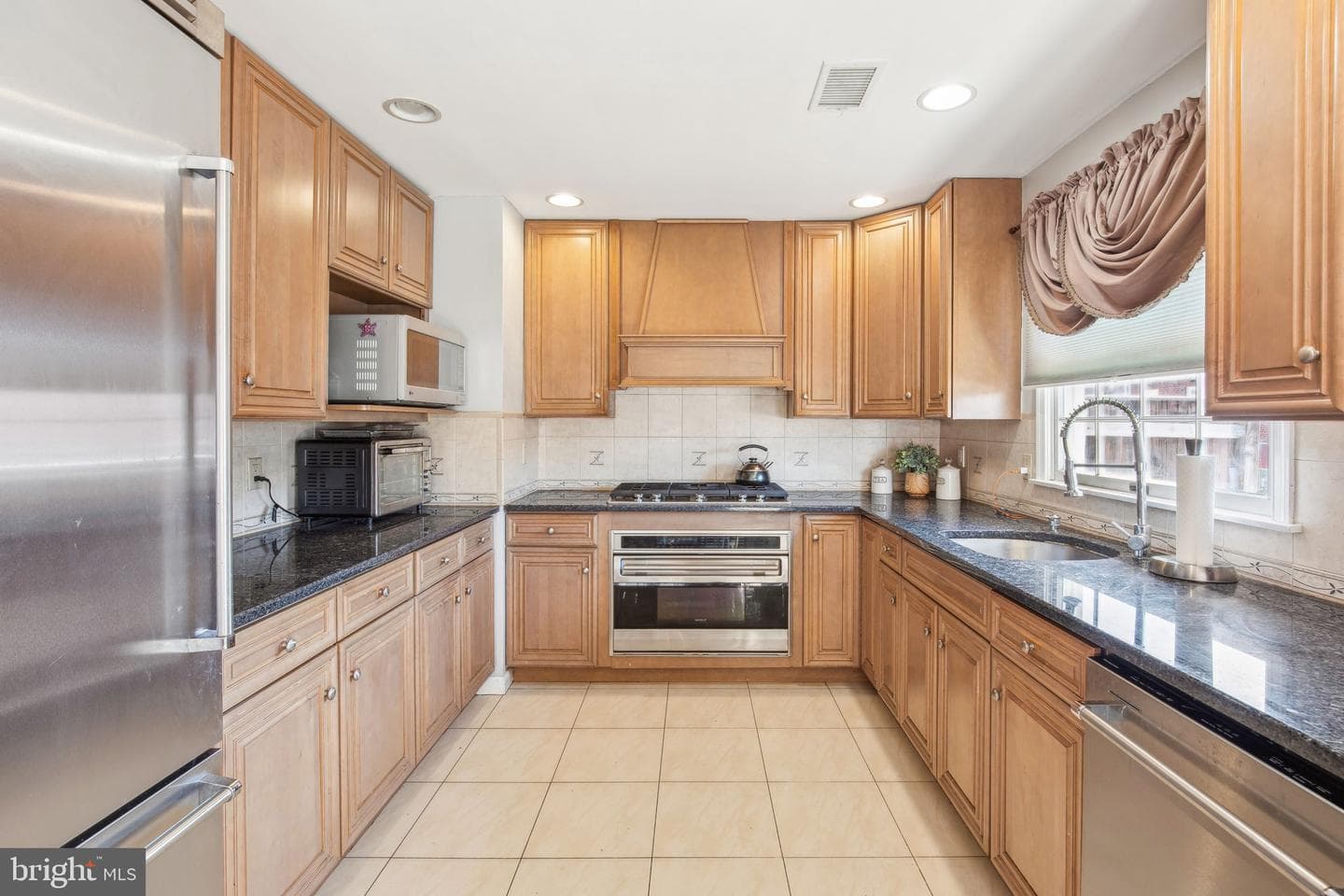 3220 S Smedley Street photo 8