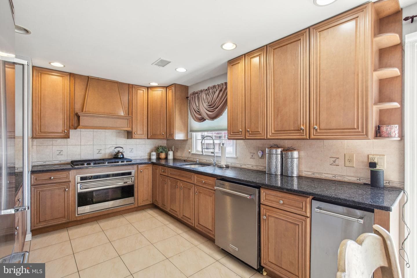 3220 S Smedley Street photo 9