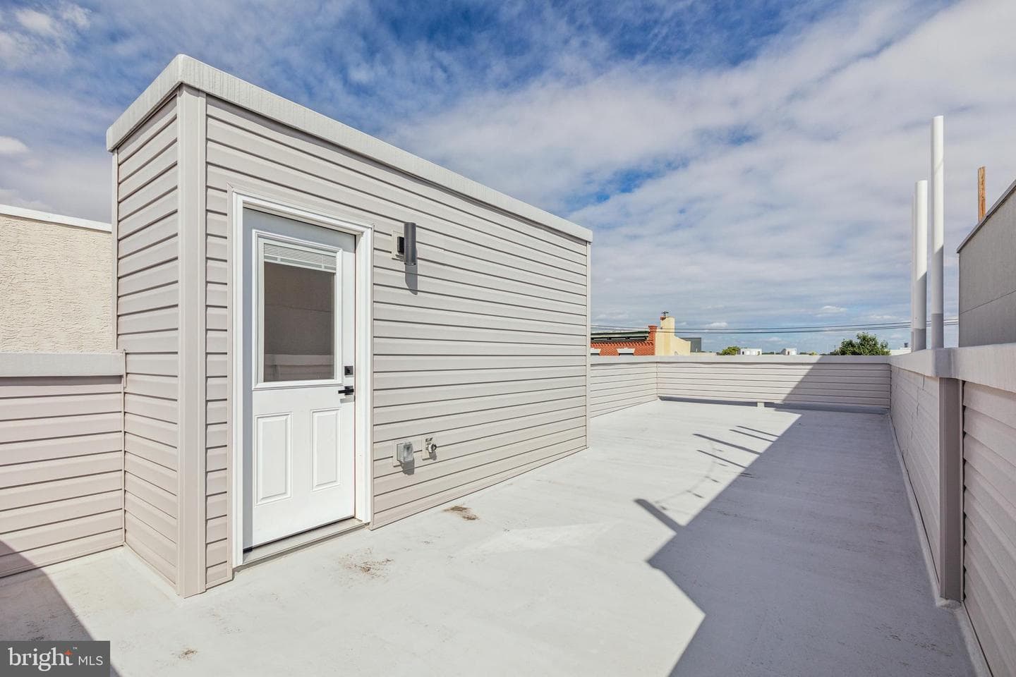 1240 E Fletcher Street photo 31