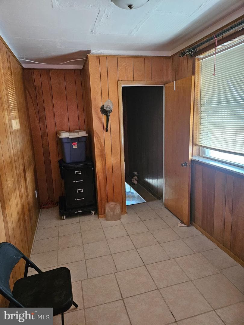 5819 Dickens Avenue photo 12