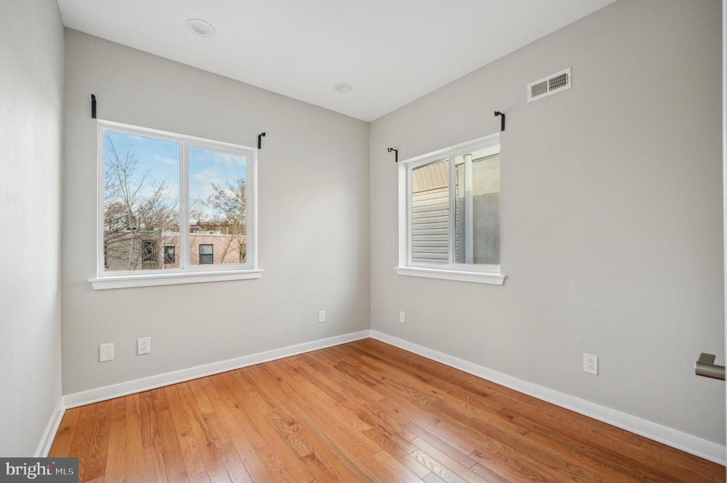1552 N Marston Street photo 18