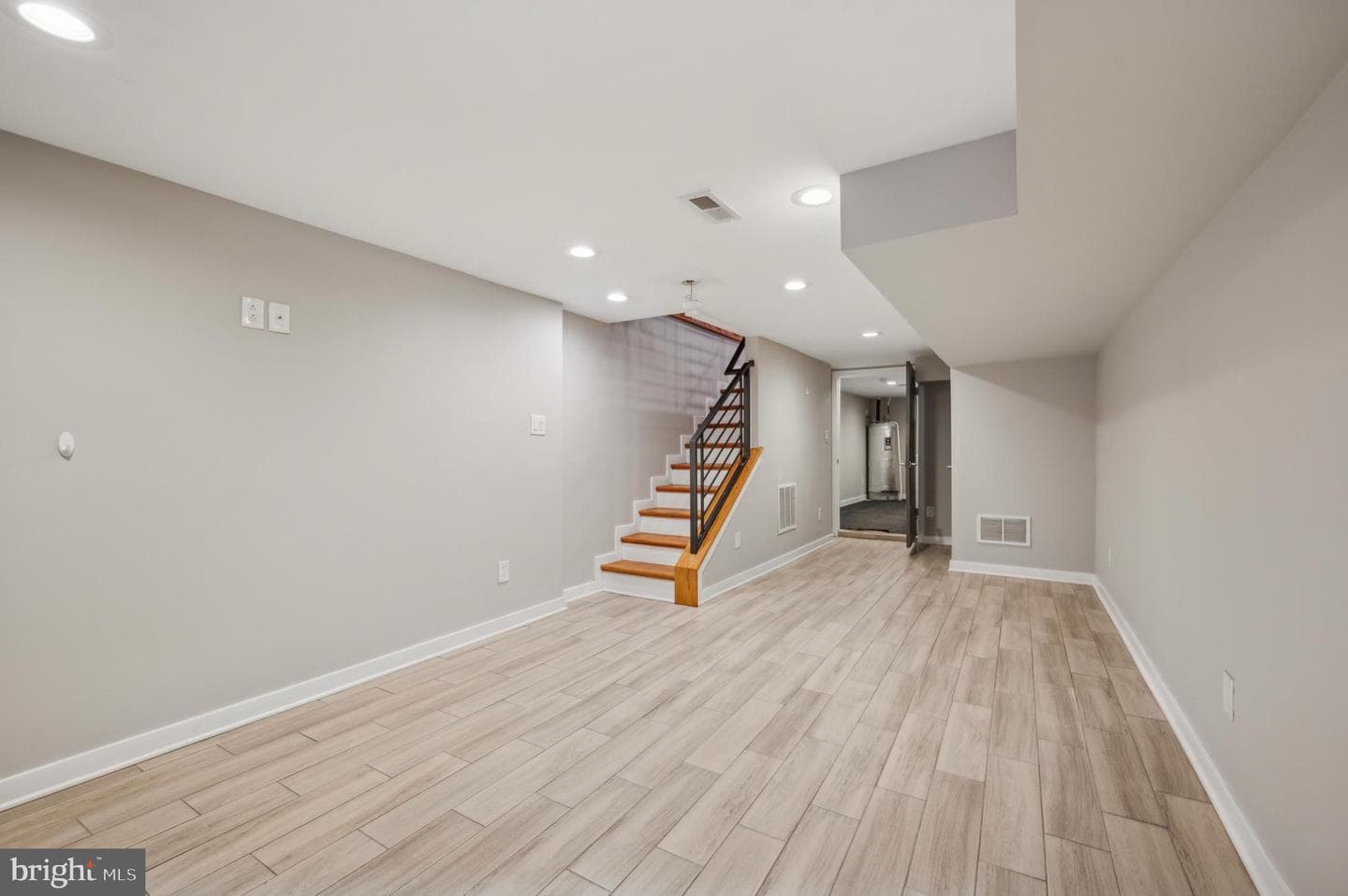 1552 N Marston Street photo 24