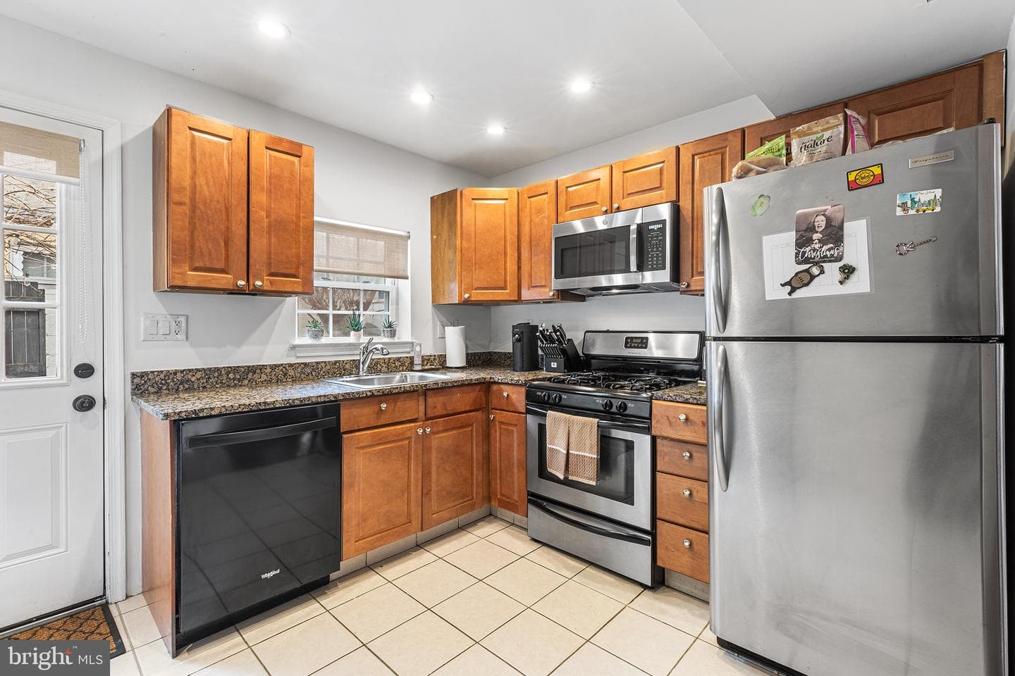 2329 S Bouvier Street photo 3