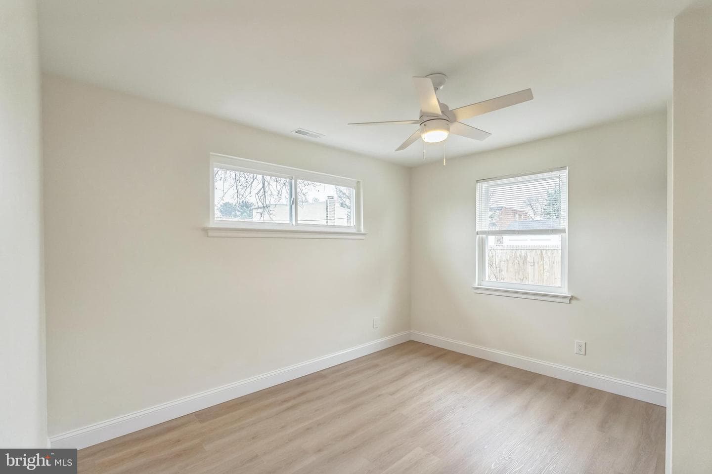 7527 Whitaker Avenue photo 12