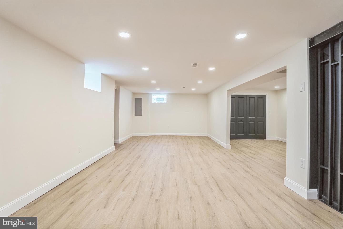 7527 Whitaker Avenue photo 20