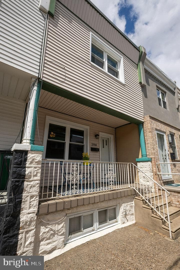 2914 S Sydenham Street photo 2
