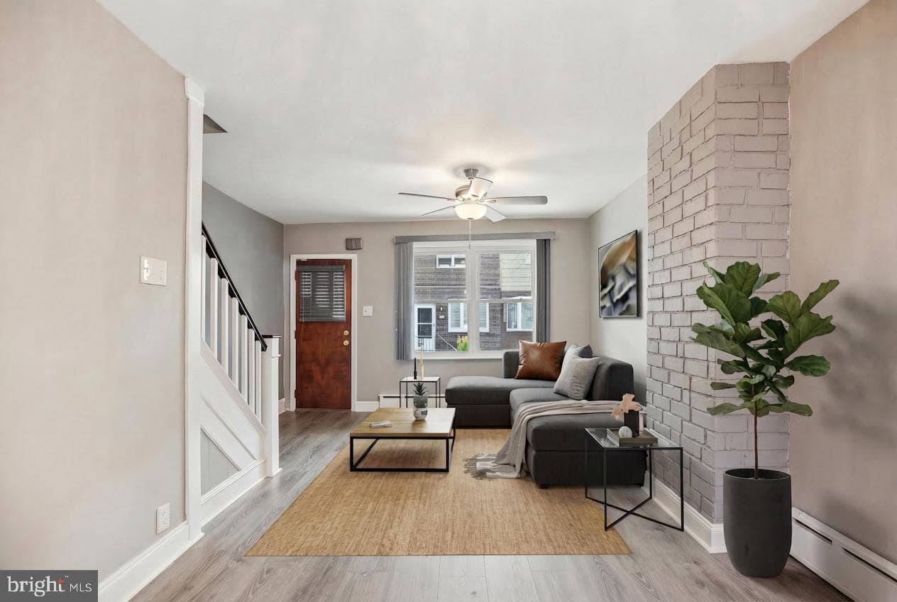 2914 S Sydenham Street photo 9