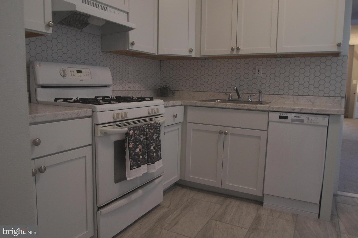 6120 Sansom Street photo 15