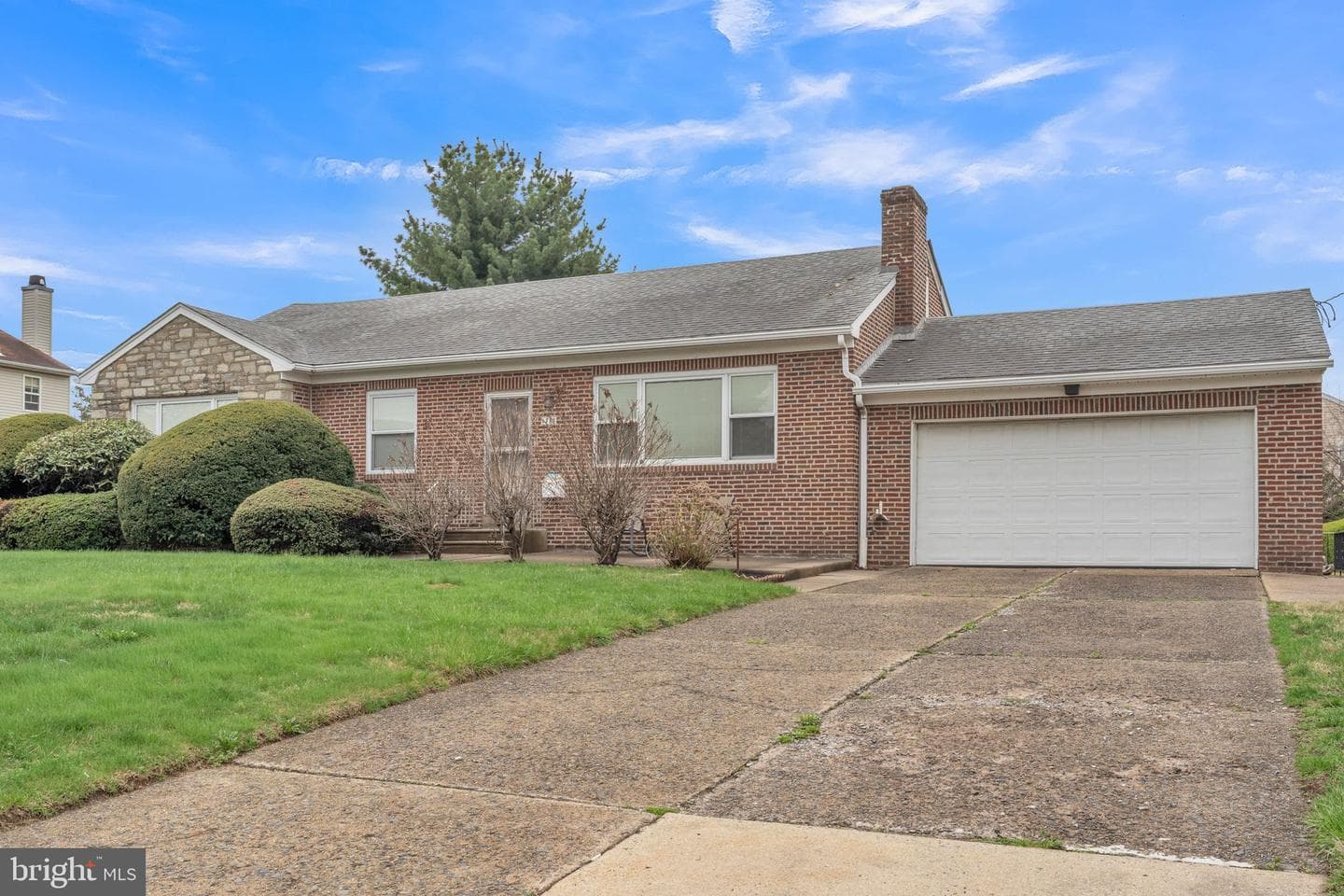 1718 Rhawn Street photo 3