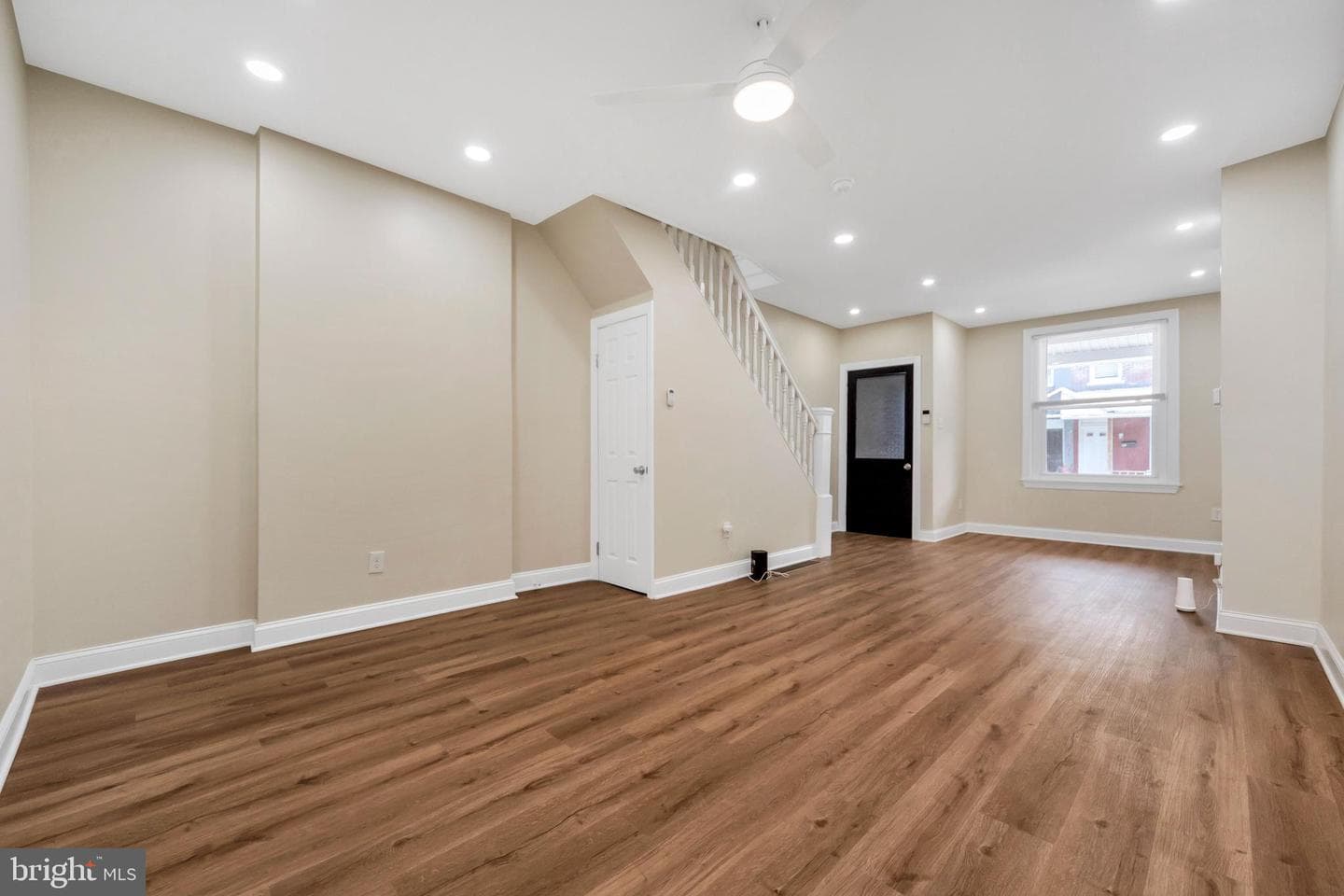 218 N Wanamaker Street photo 17
