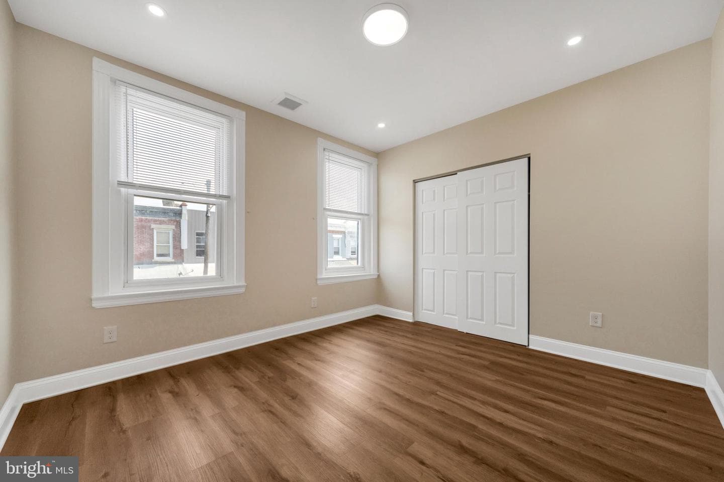 218 N Wanamaker Street photo 41