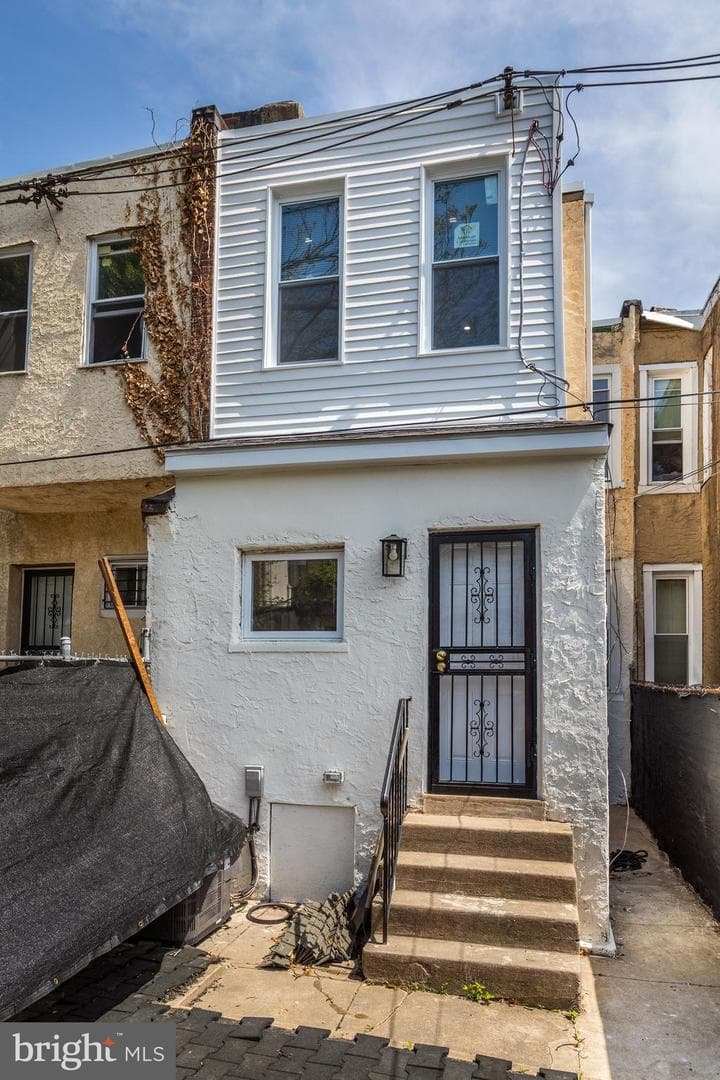218 N Wanamaker Street photo 42