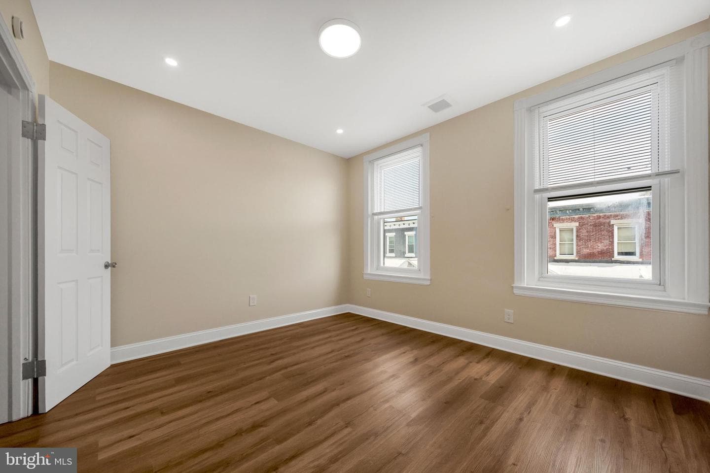 218 N Wanamaker Street photo 43