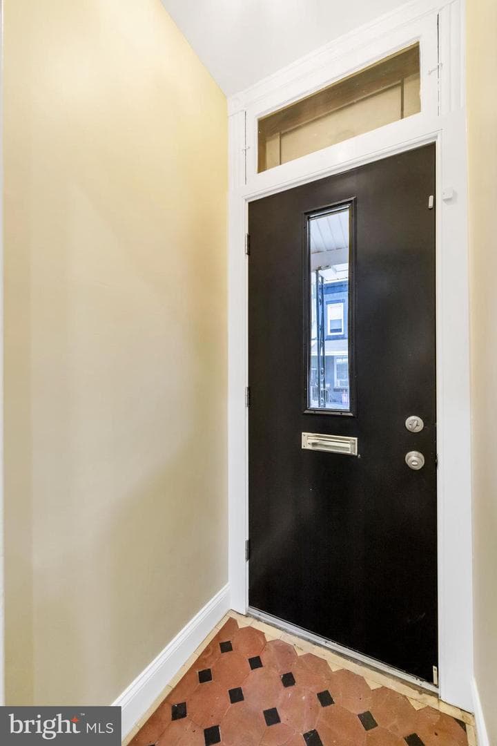 218 N Wanamaker Street photo 5