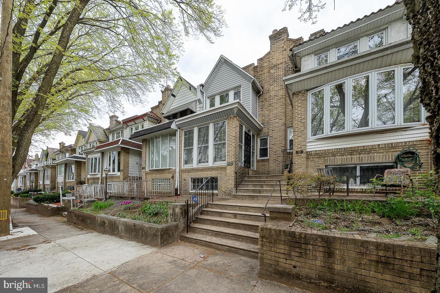 5457 Morse Street