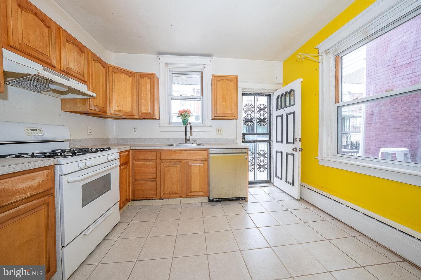 5457 Morse Street photo 13
