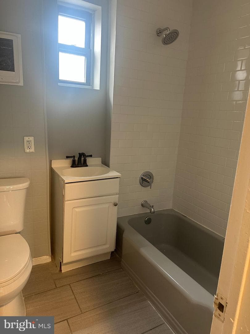 2245 Ruffner Street photo 9