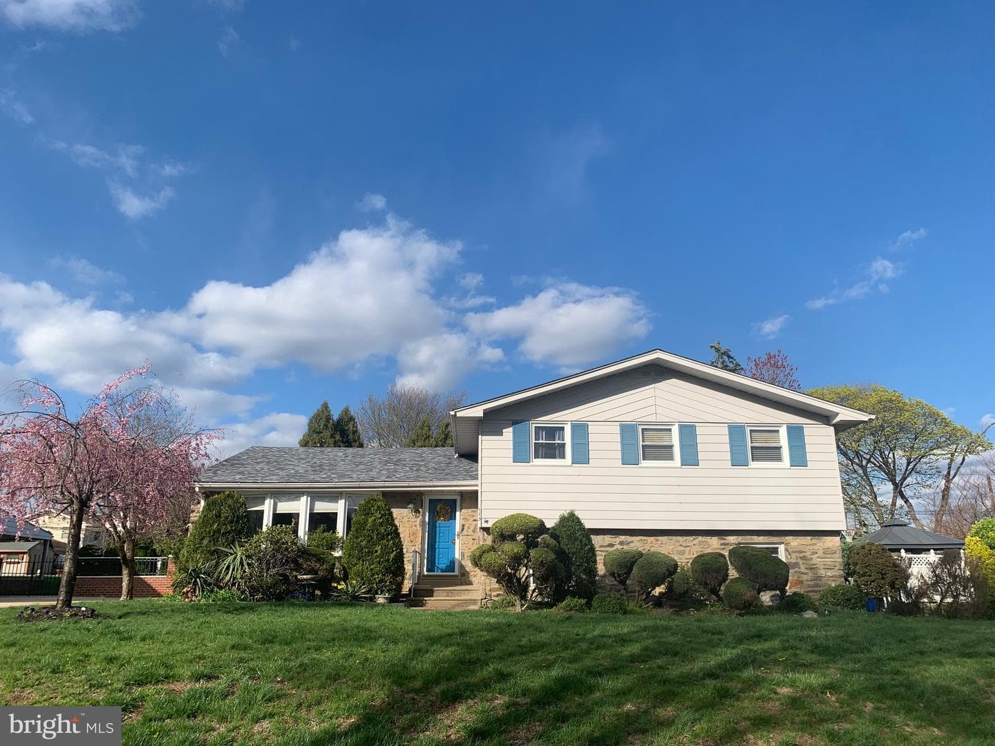 115 Flagstaff Road photo 1