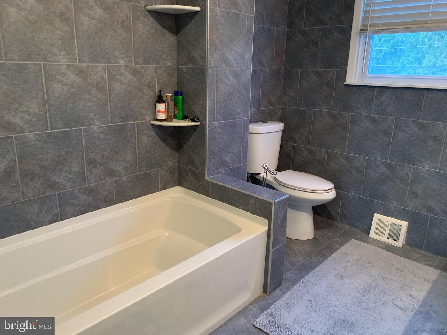 115 Flagstaff Road photo 40