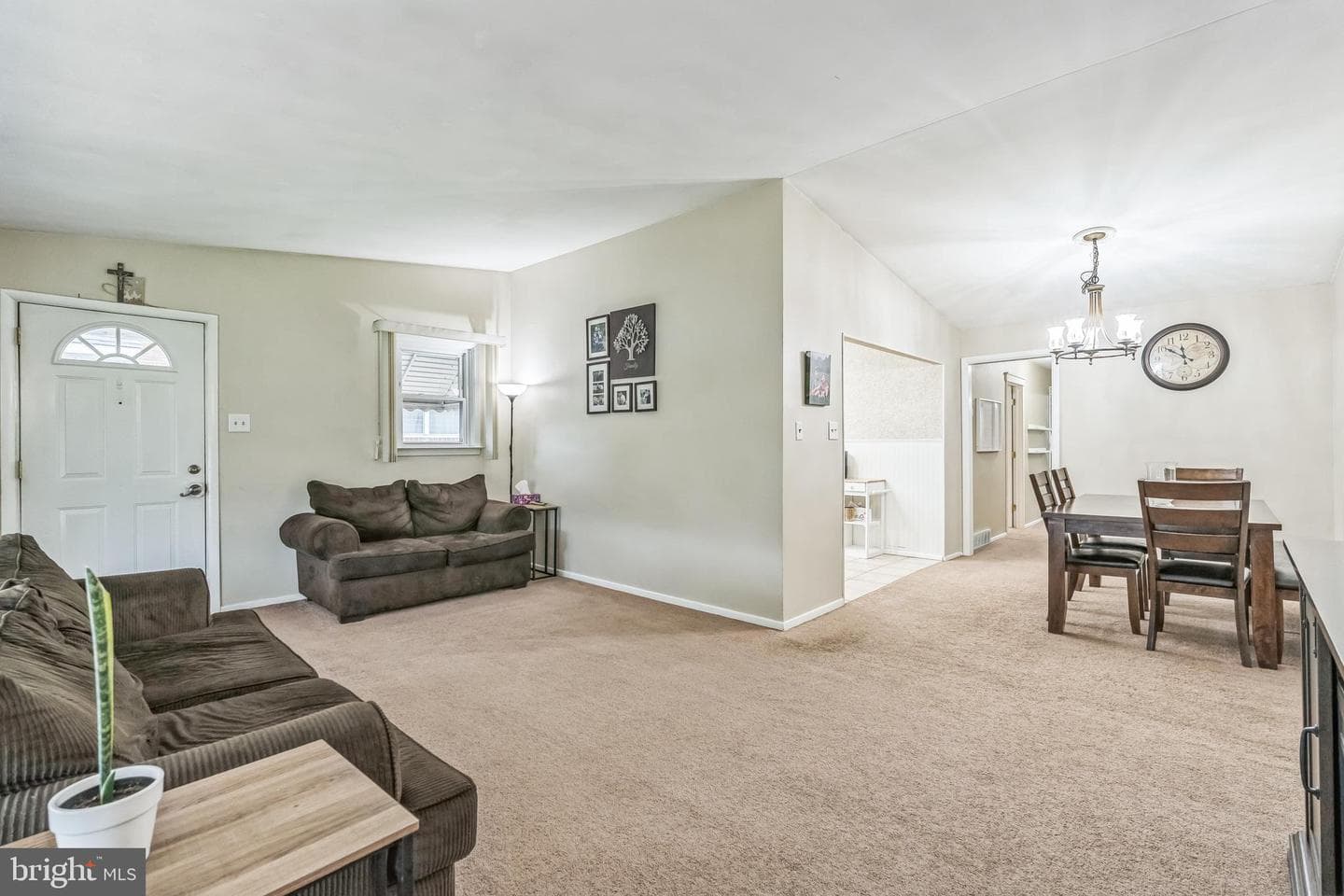 8915 Calvert Street photo 3