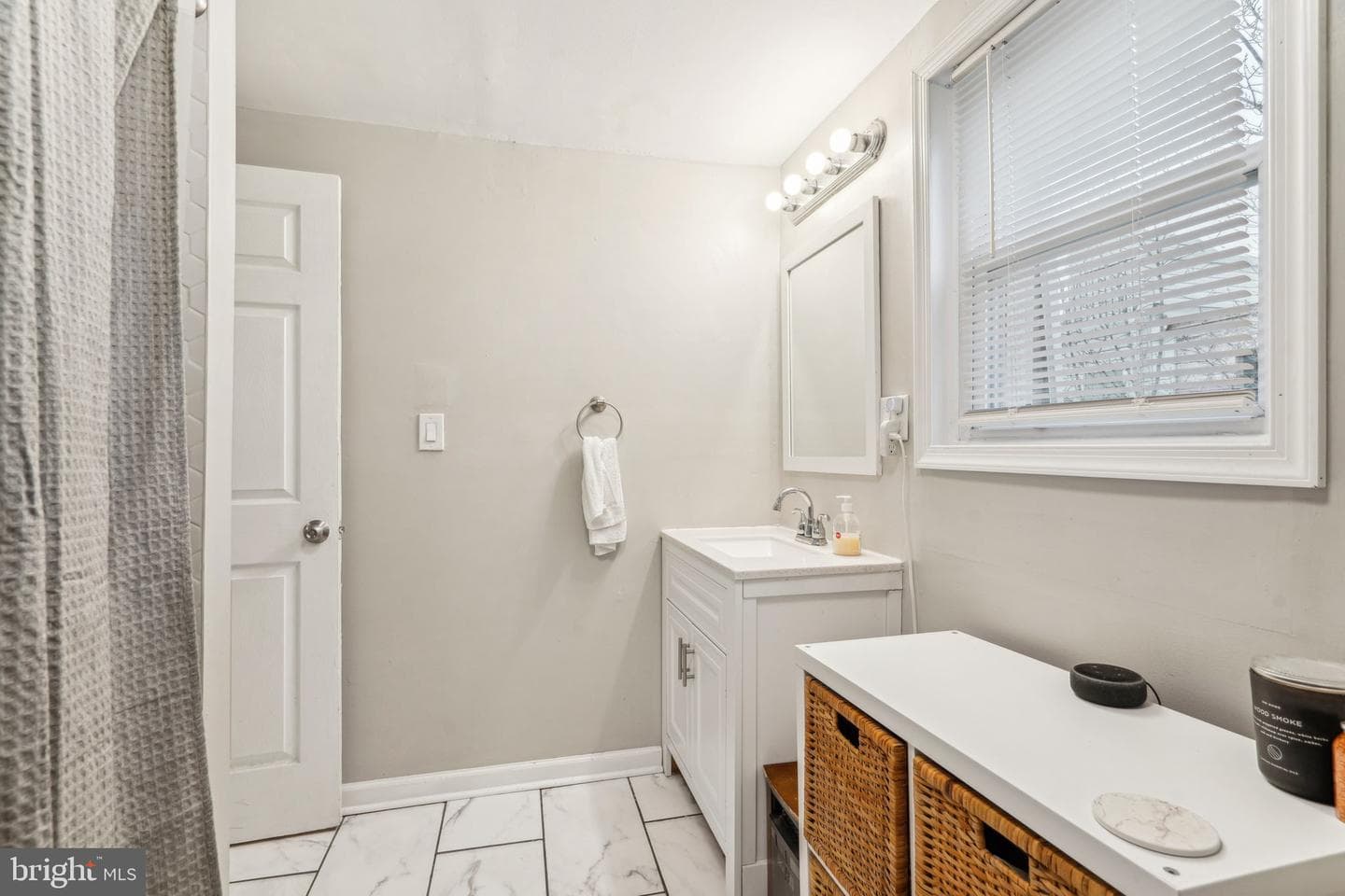 2324 Greenwich Street photo 20