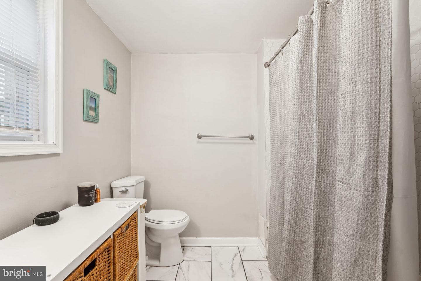 2324 Greenwich Street photo 21