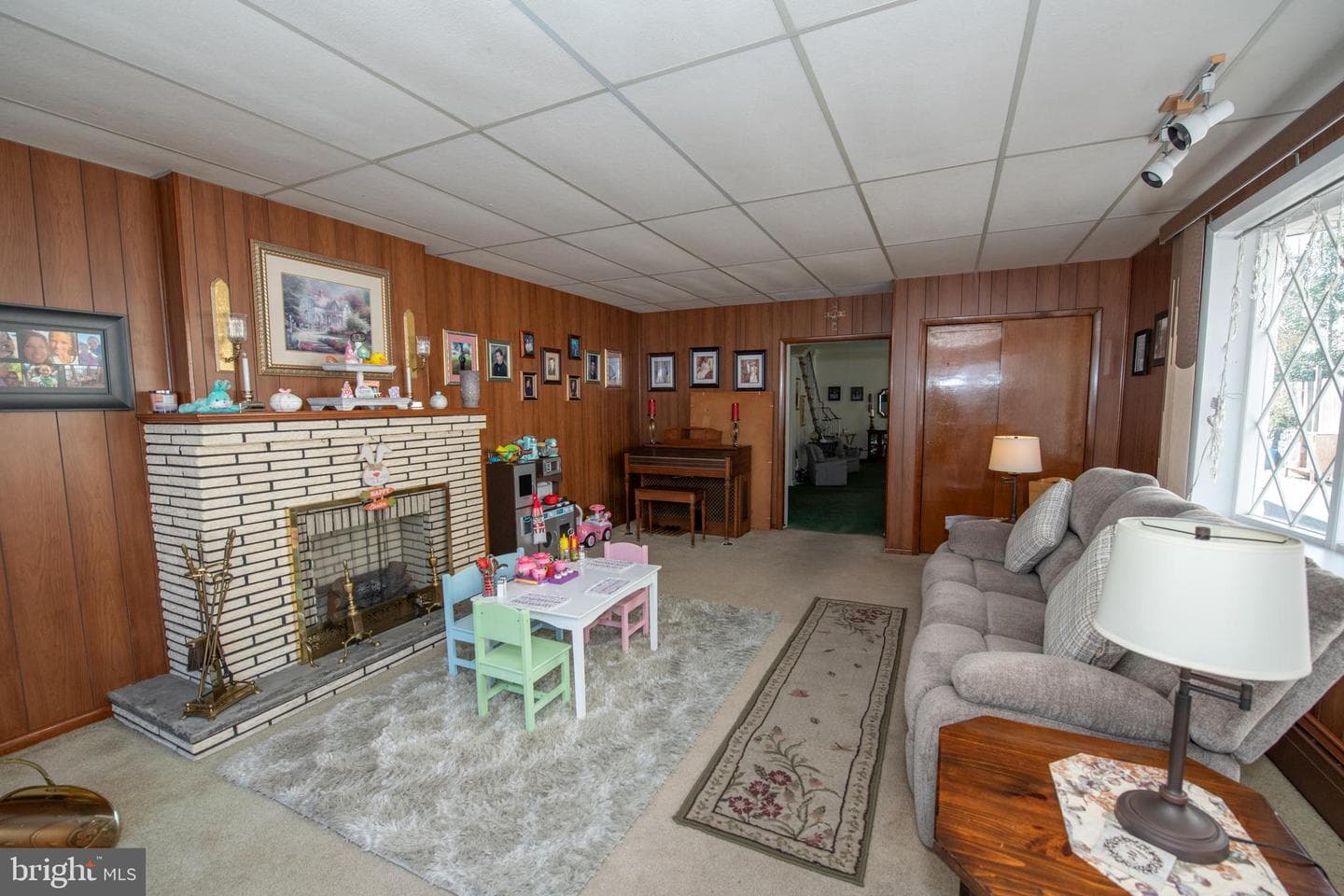 2740 Pratt Street photo 7