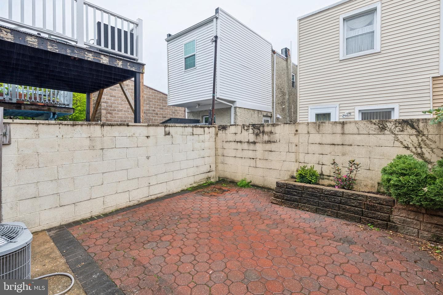148 Watkins Street photo 13