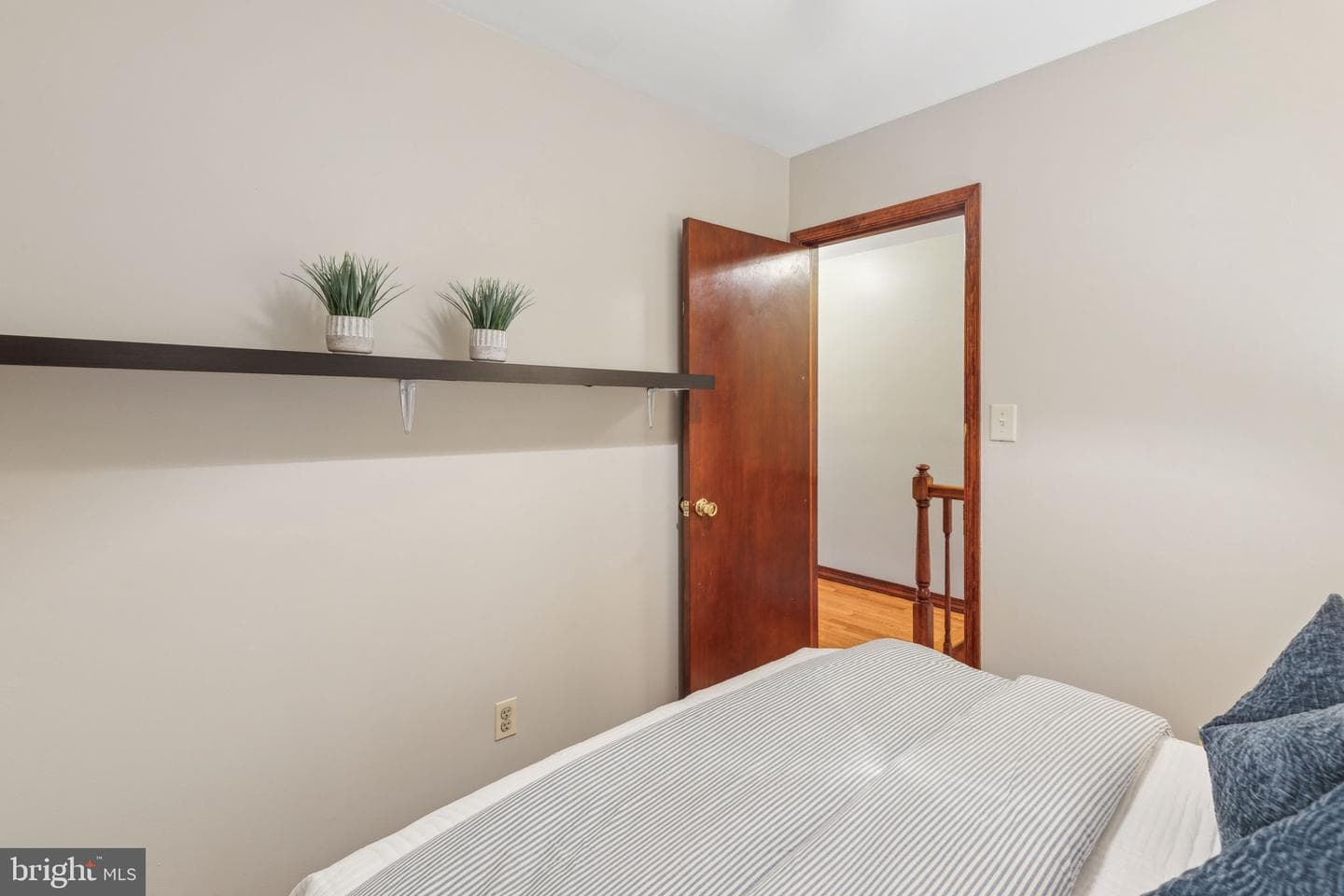 148 Watkins Street photo 20