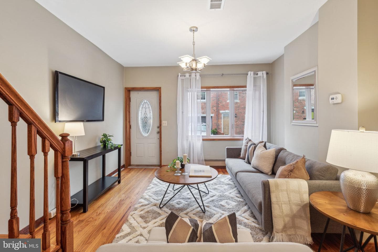 148 Watkins Street photo 3