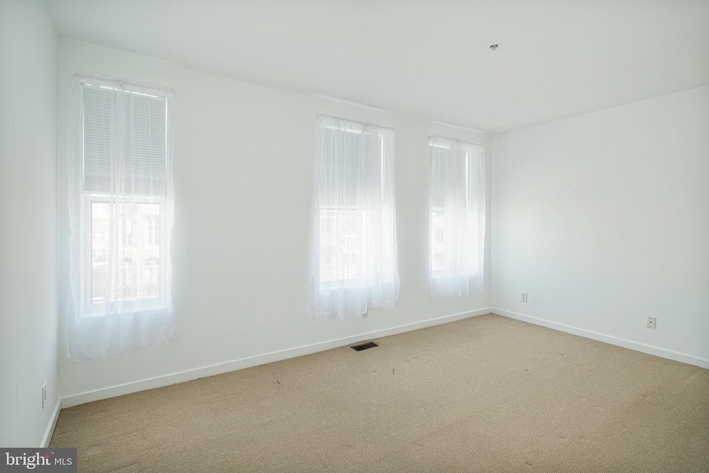 712 N 2nd Street #31 photo 12