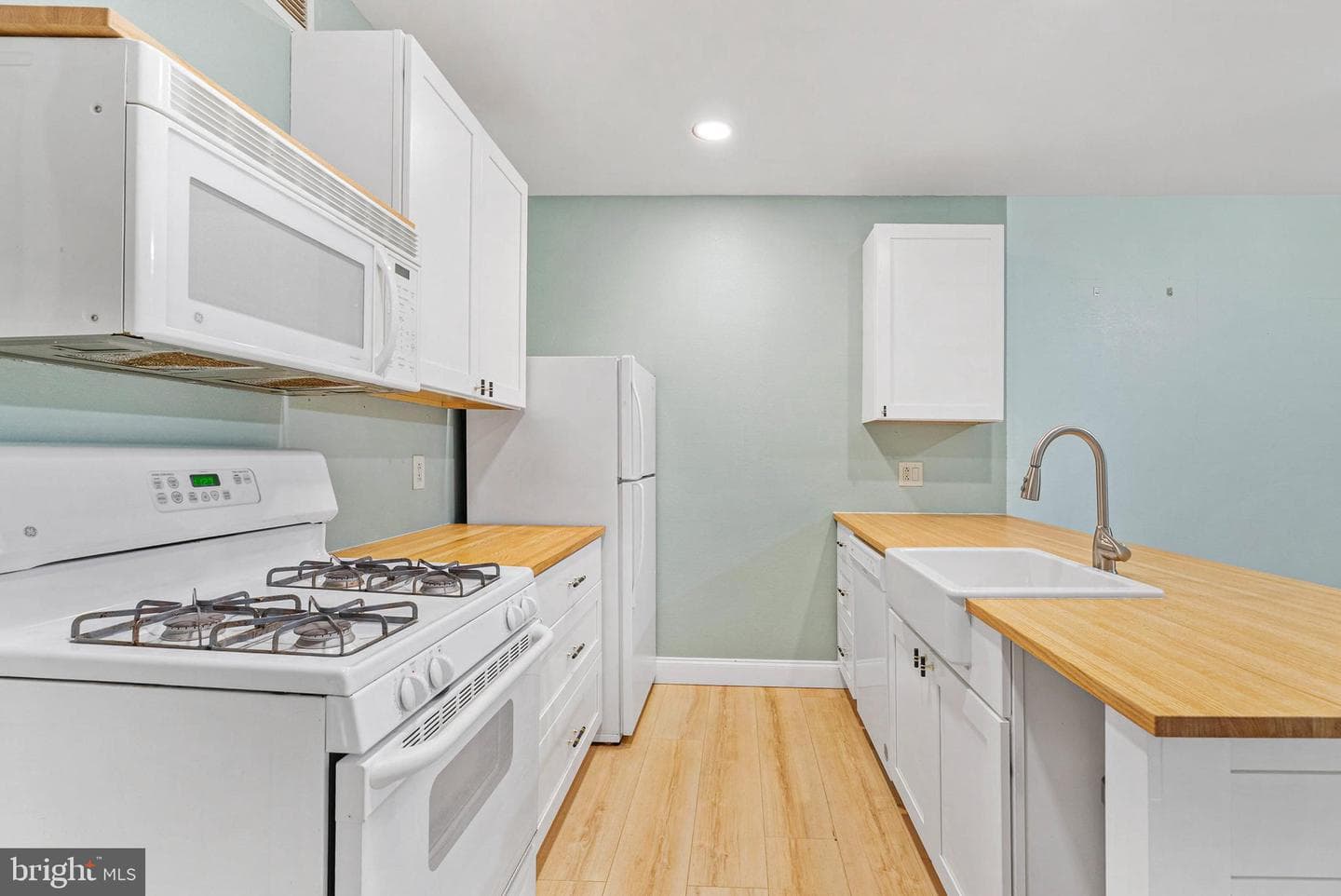 1100 Vine Street #1403 photo 5
