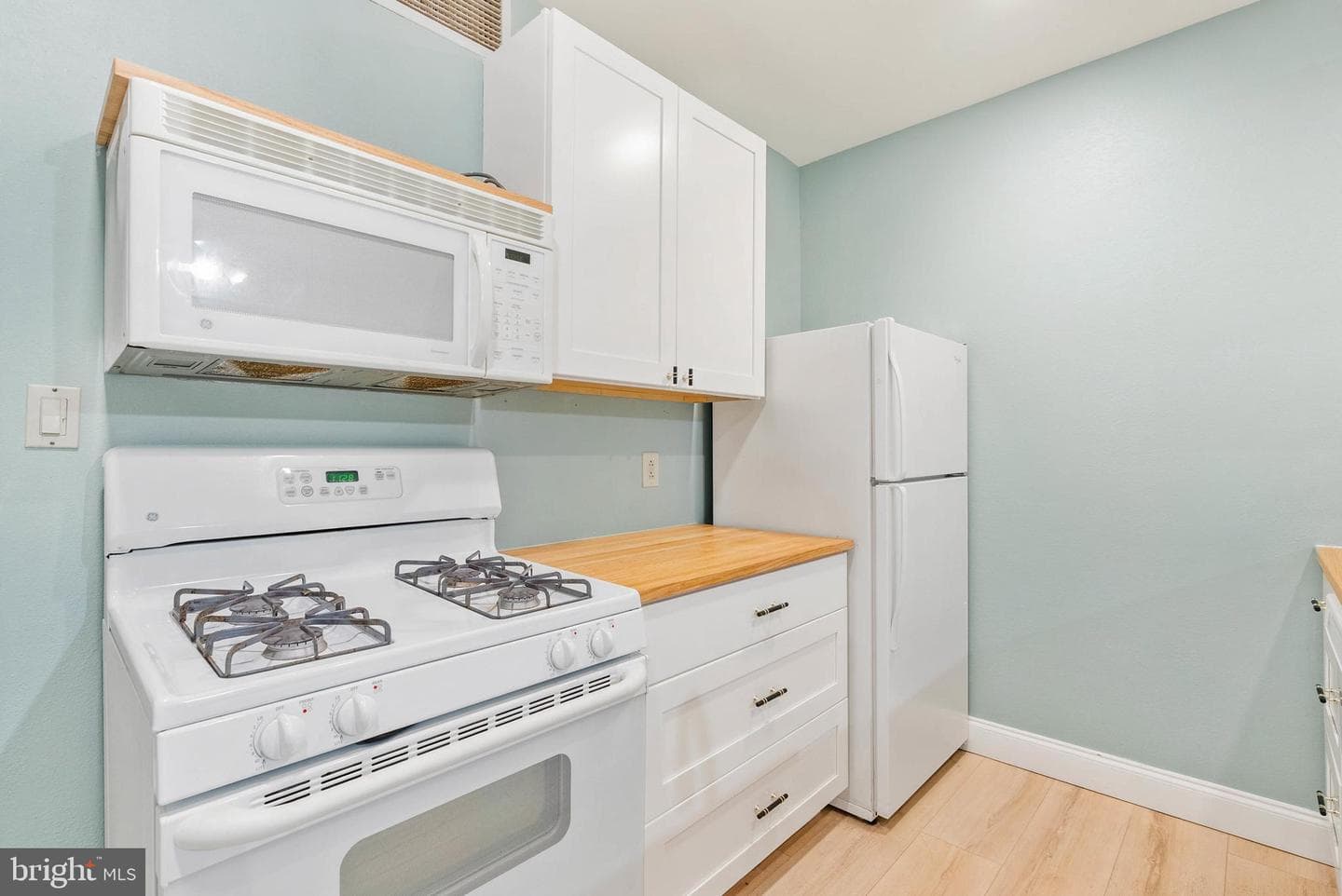 1100 Vine Street #1403 photo 6