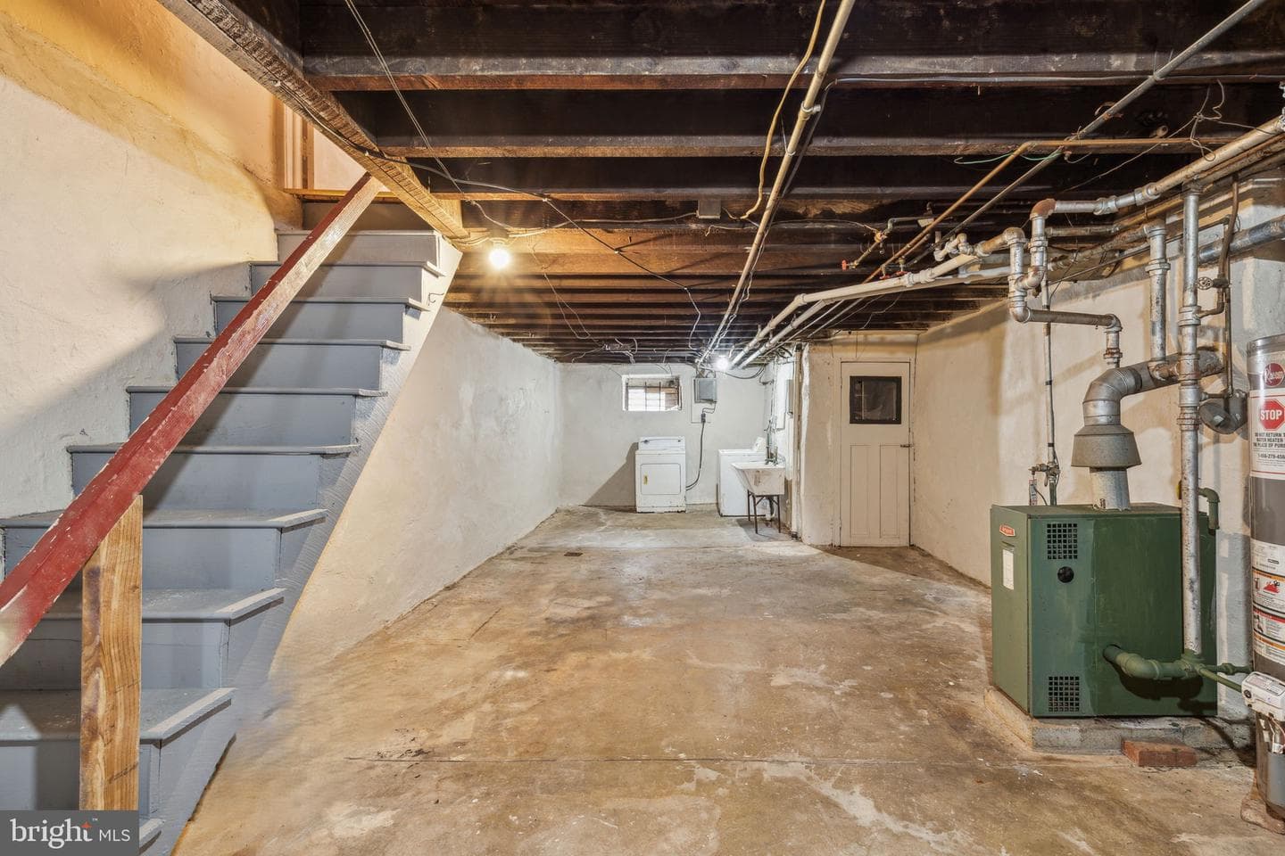 228 W Champlost Street photo 18