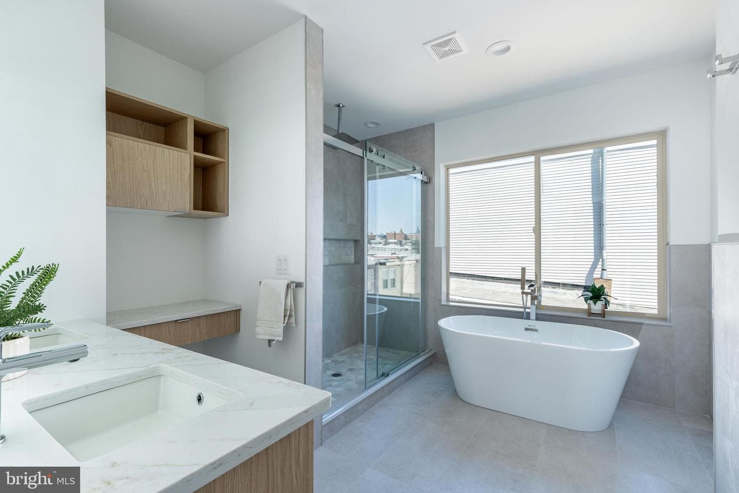 2925 W Master Street photo 10