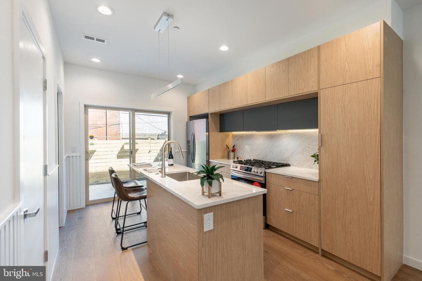 2925 W Master Street, Philadelphia