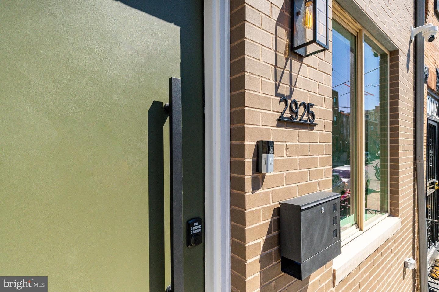 2925 W Master Street photo 41