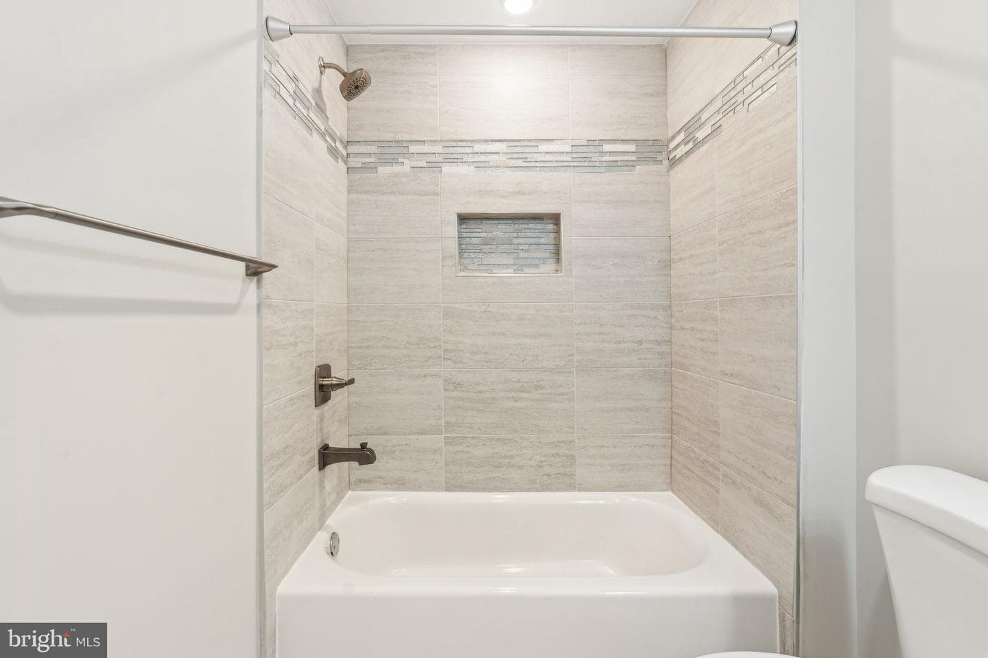 1530 N Marston Street photo 15