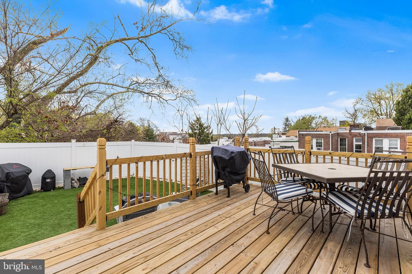 339 Delmar Street photo 4
