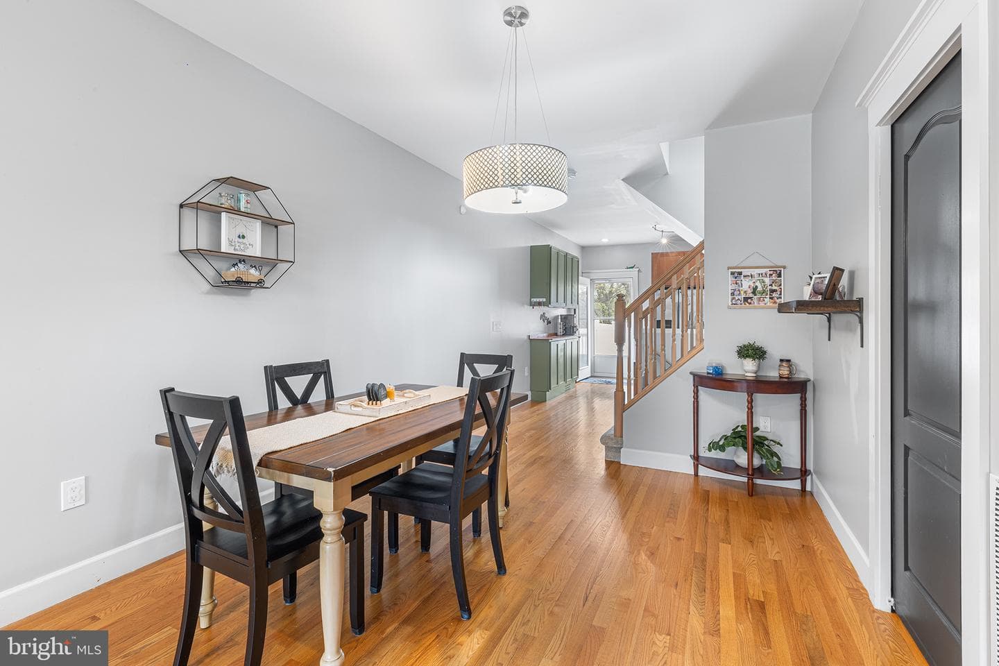 339 Delmar Street photo 8