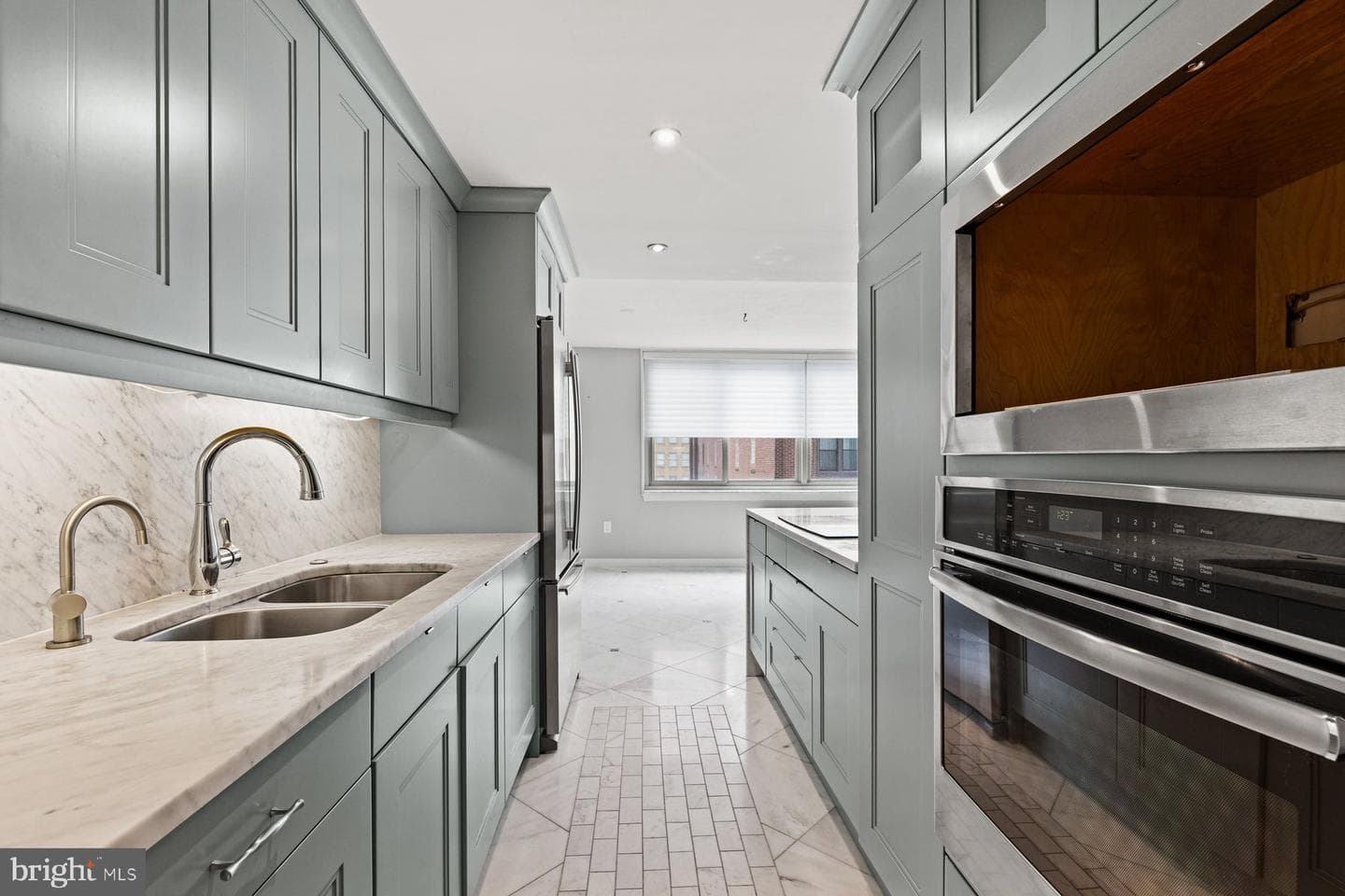 1919 Chestnut Street #718 photo 12