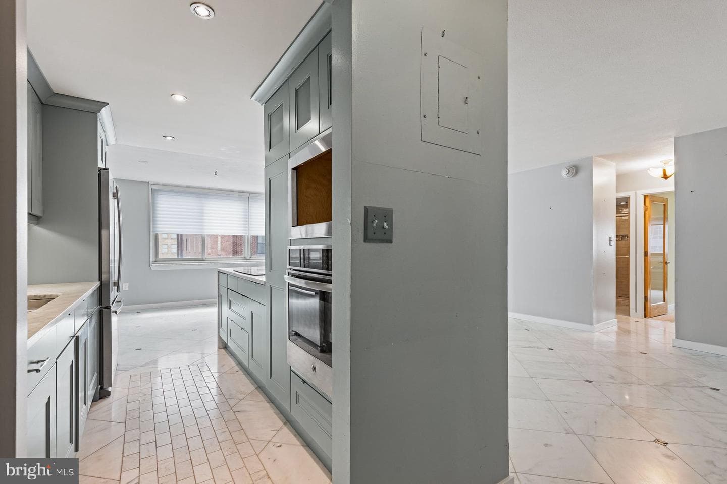 1919 Chestnut Street #718 photo 6