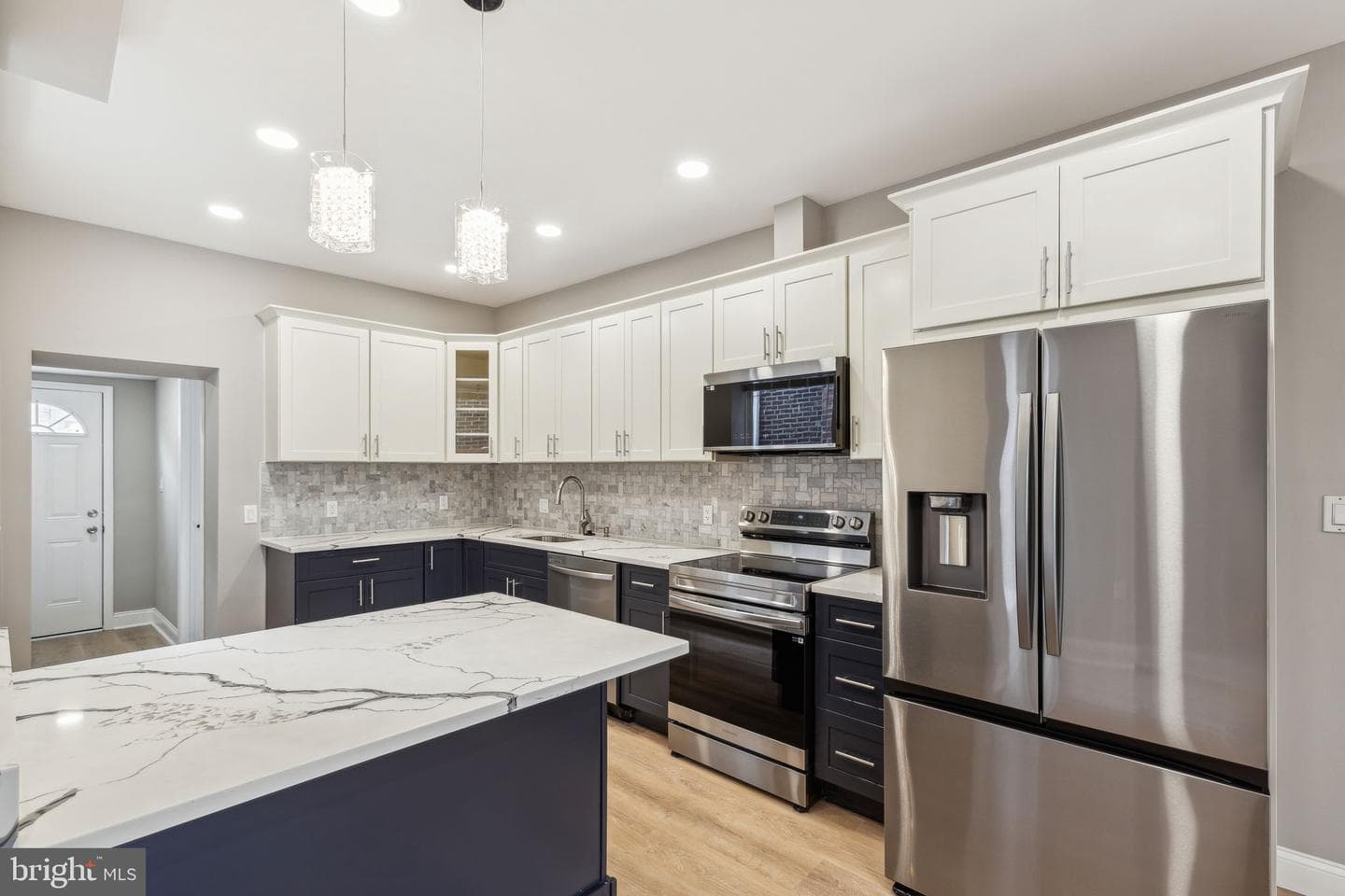 2954 Cedar Street photo 2