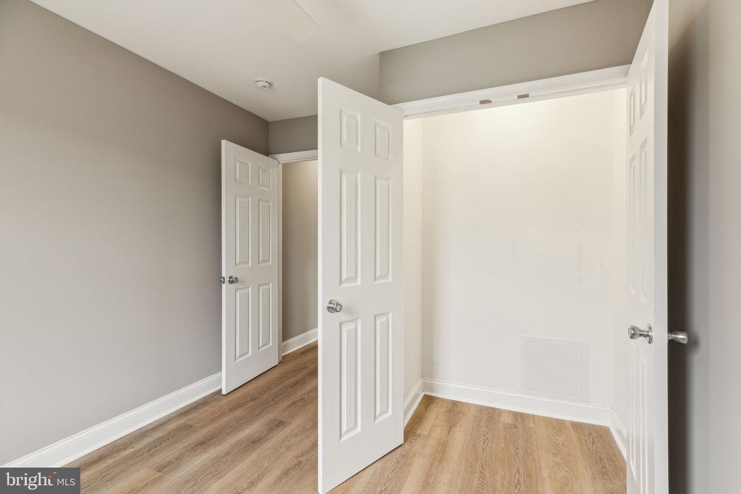 2954 Cedar Street photo 24