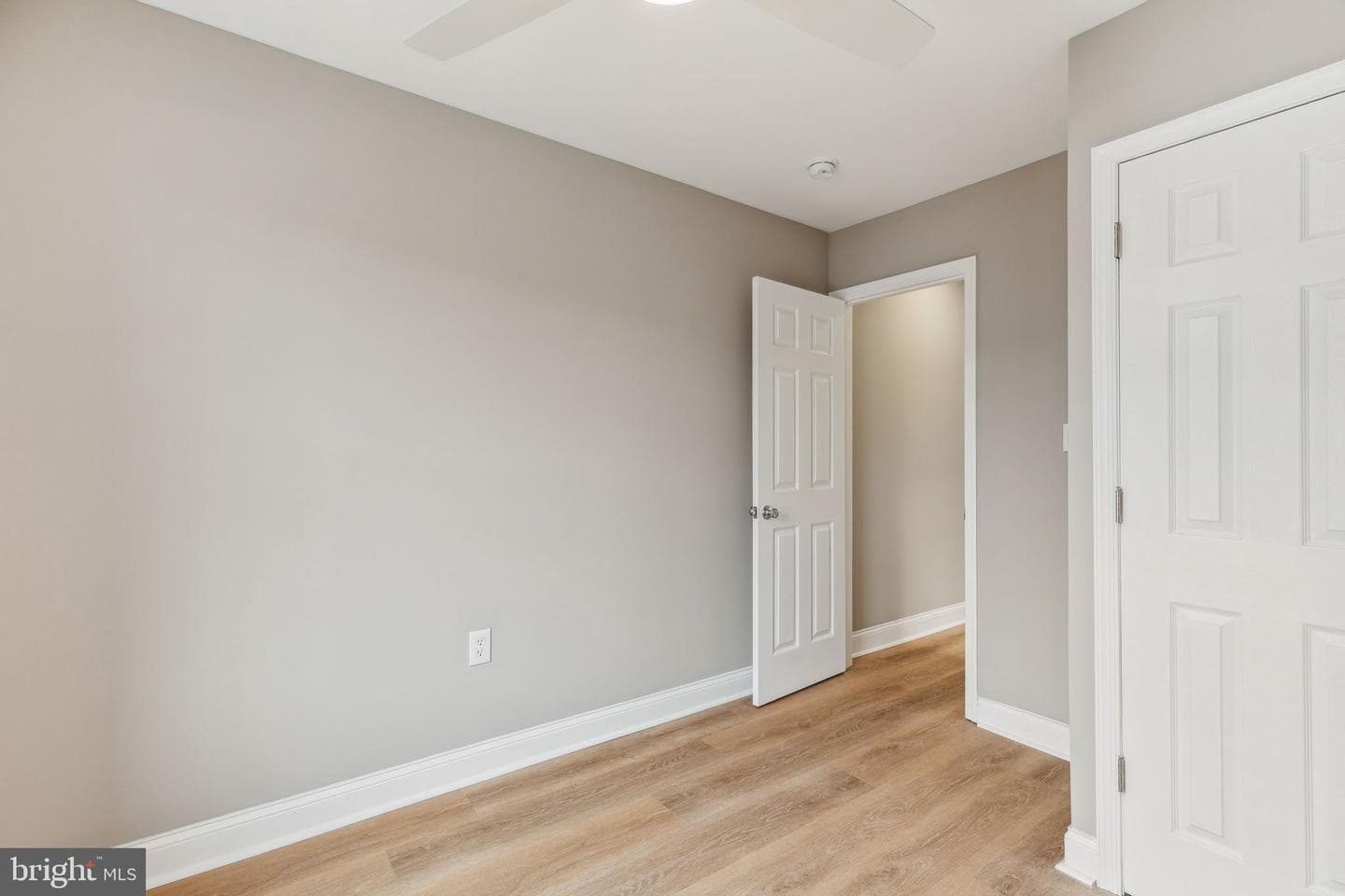 2954 Cedar Street photo 25