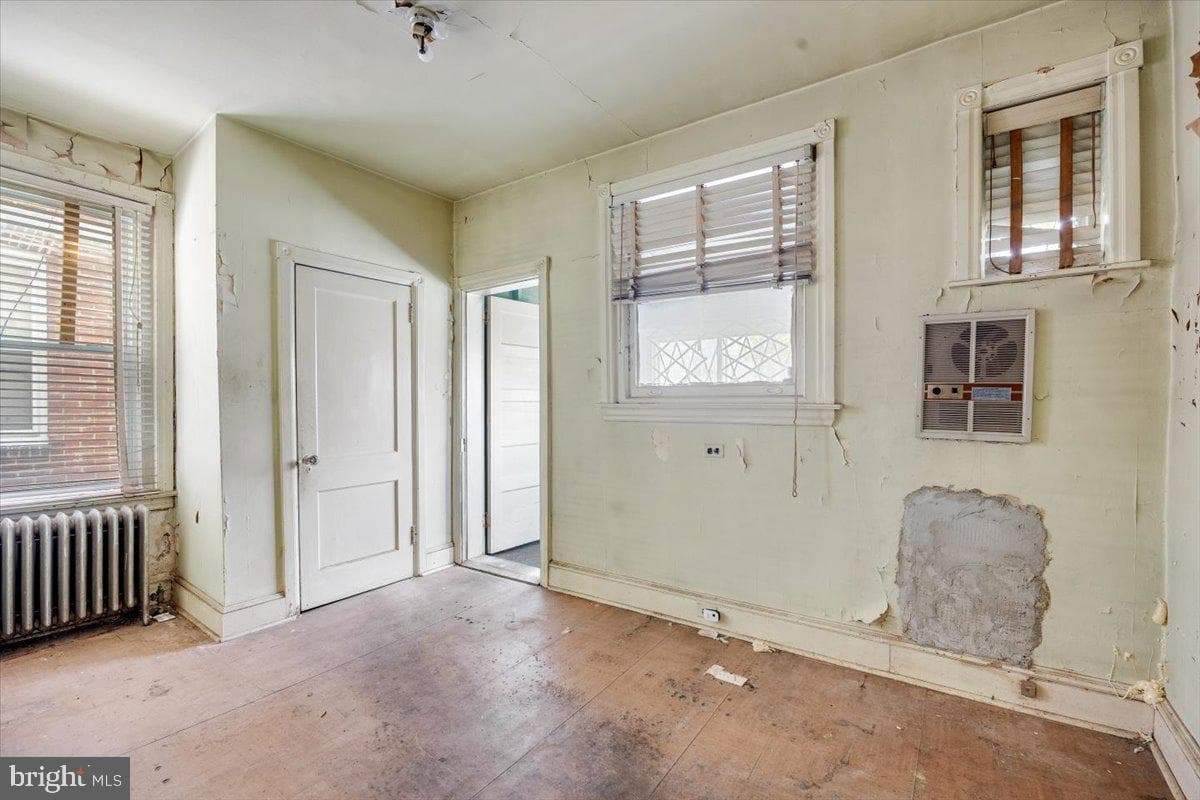 6124 Washington Avenue photo 12