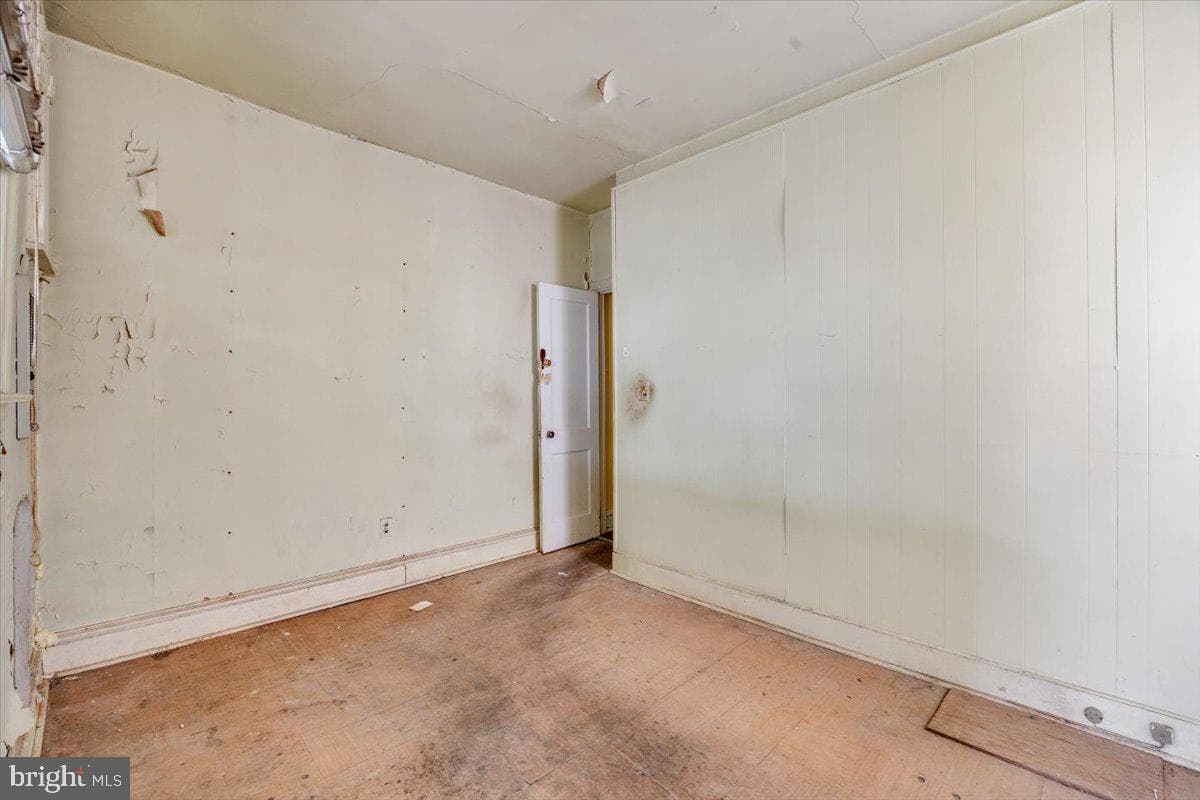 6124 Washington Avenue photo 14